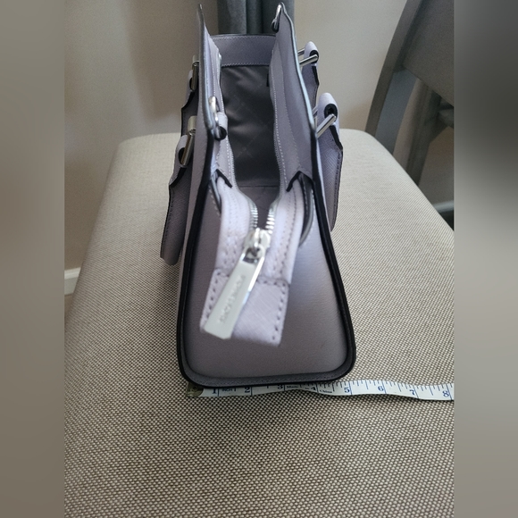 Michelle kors crossbody/hand bag - Picture 2 of 5